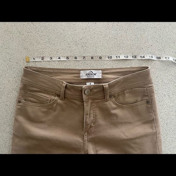#31 Jordache mid rise skinny jeans - Picture 2 of 8